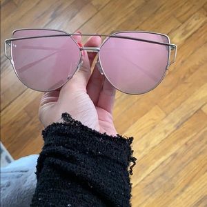 Cute pink cat eye sunnies